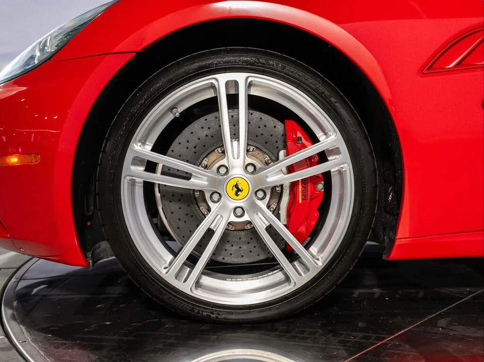 2013 Ferrari California - Image 19 of 31