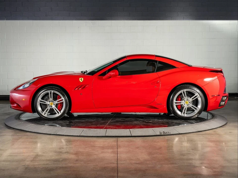 2013 Ferrari California - Image 7 of 31