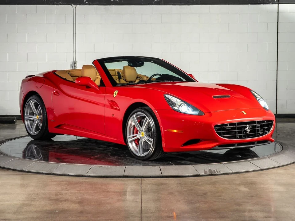 2013 Ferrari California - Image 15 of 31