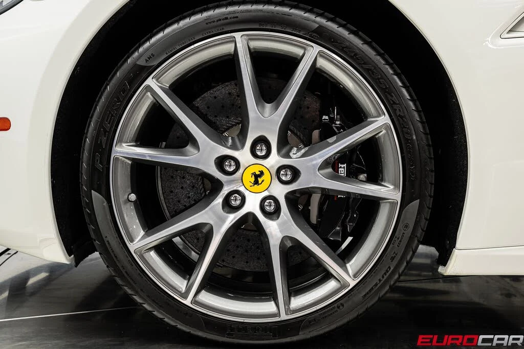 2013 Ferrari California - Image 22 of 31