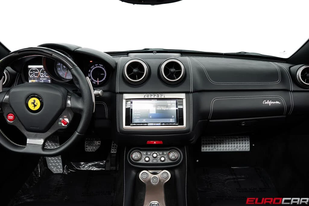 2013 Ferrari California - Image 26 of 31