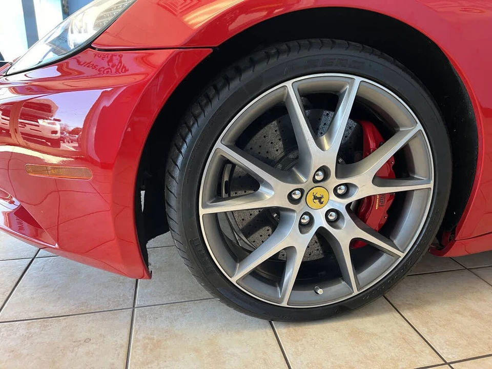 2013 Ferrari California - Image 19 of 21