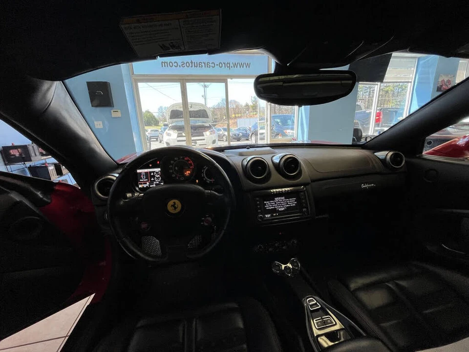2013 Ferrari California - Image 10 of 21
