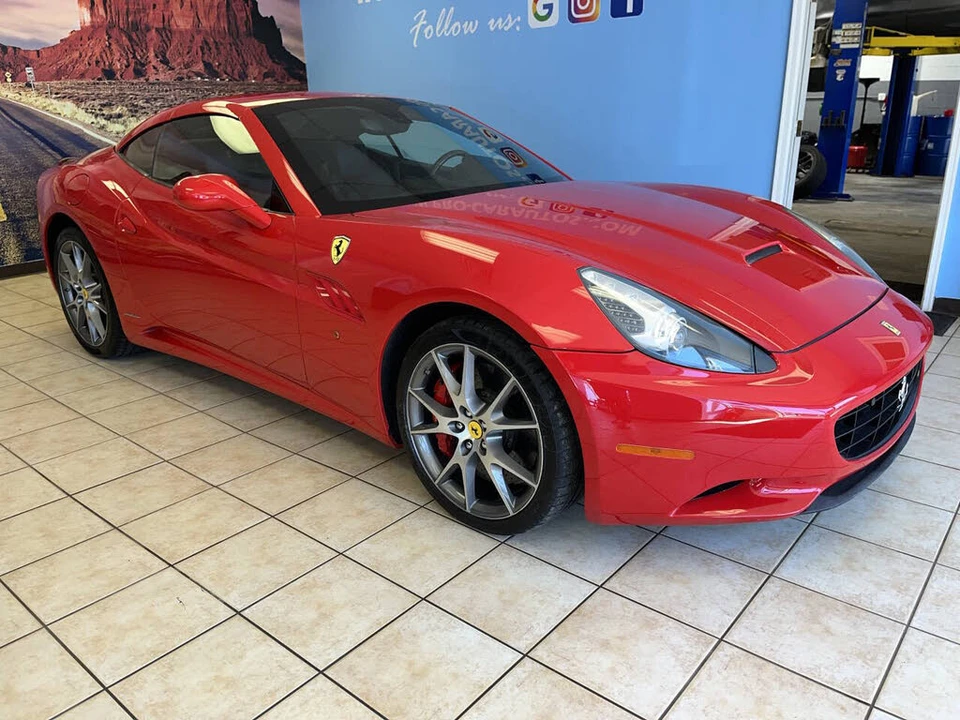 2013 Ferrari California - Image 3 of 21