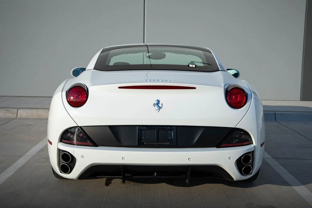 2013 Ferrari California - Image 11 of 31