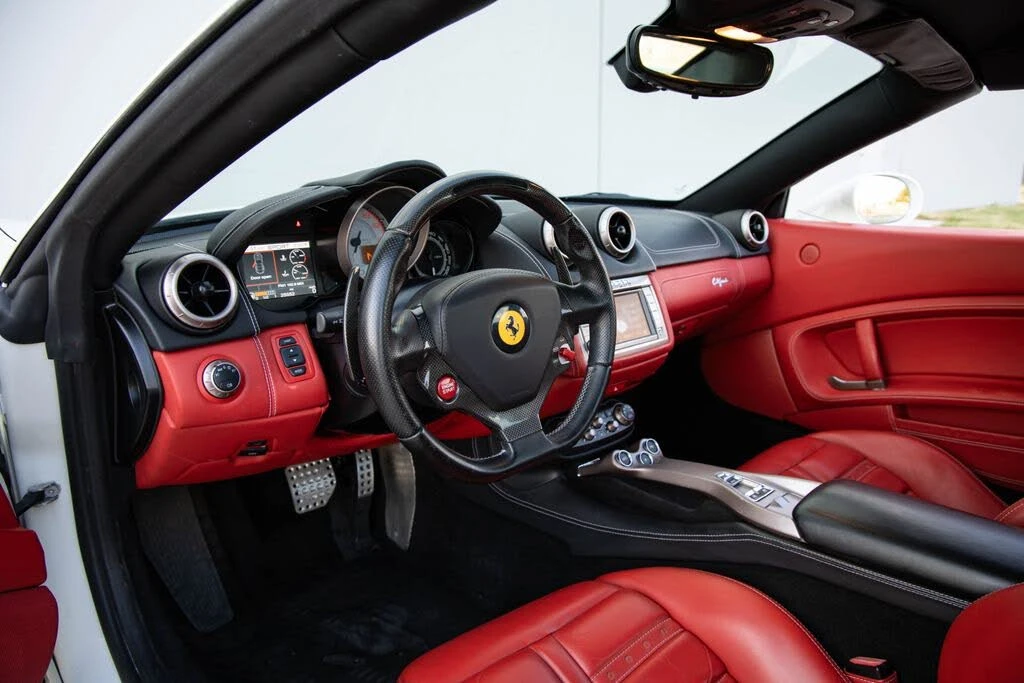 2013 Ferrari California - Image 22 of 31