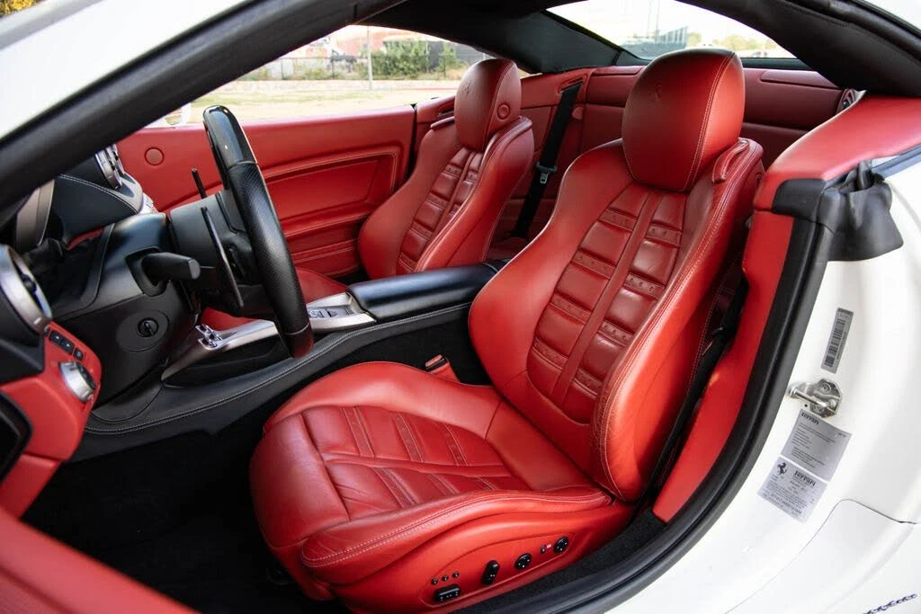 2013 Ferrari California - Image 23 of 31