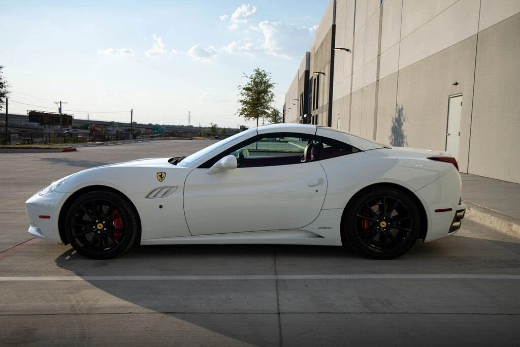 2013 Ferrari California - Image 8 of 31