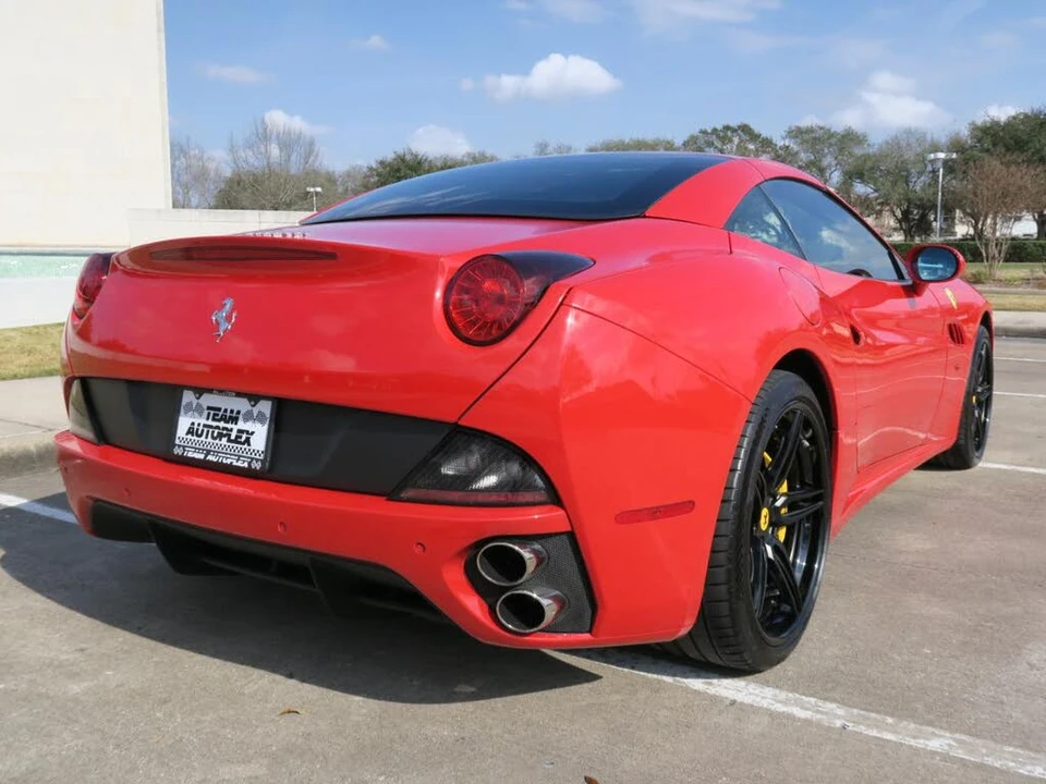 2013 Ferrari California - Image 9 of 31