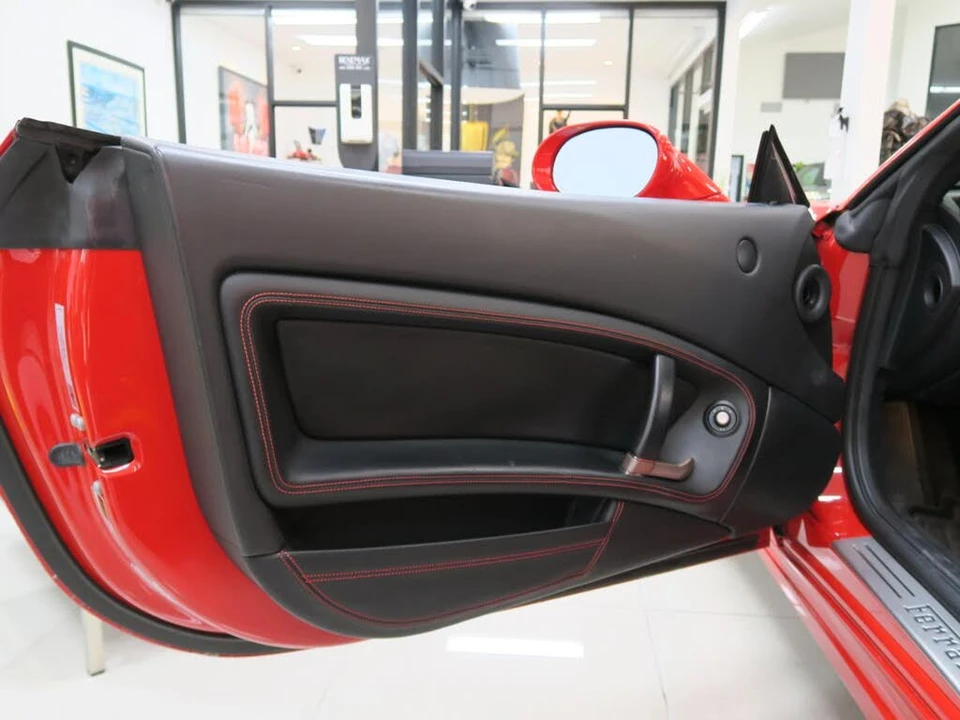 2013 Ferrari California - Image 16 of 31