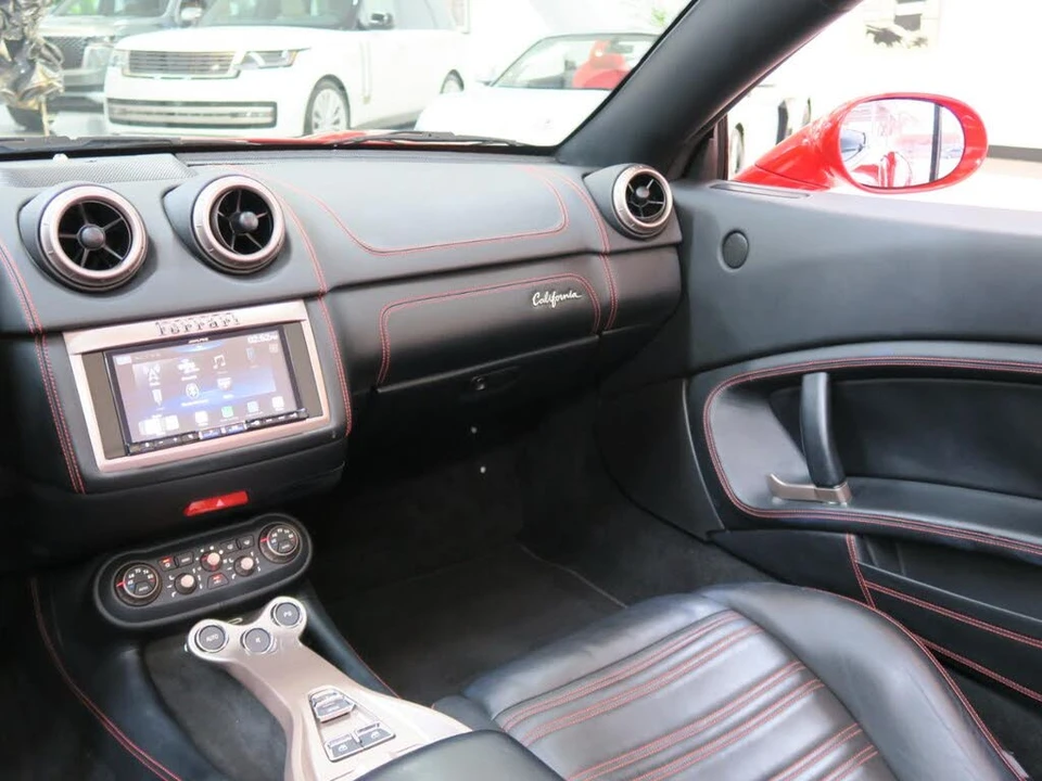 2013 Ferrari California - Image 27 of 31