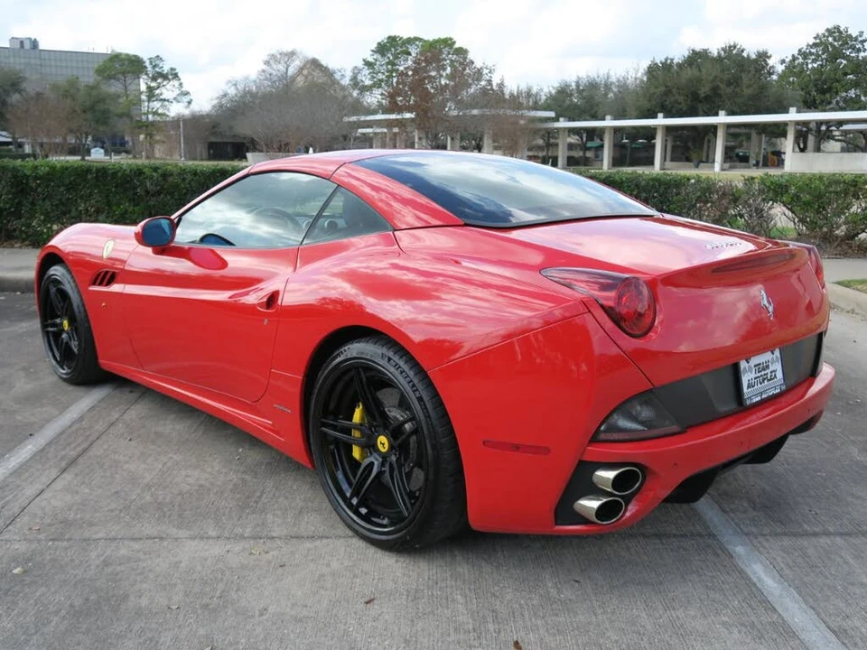 2013 Ferrari California - Image 6 of 31