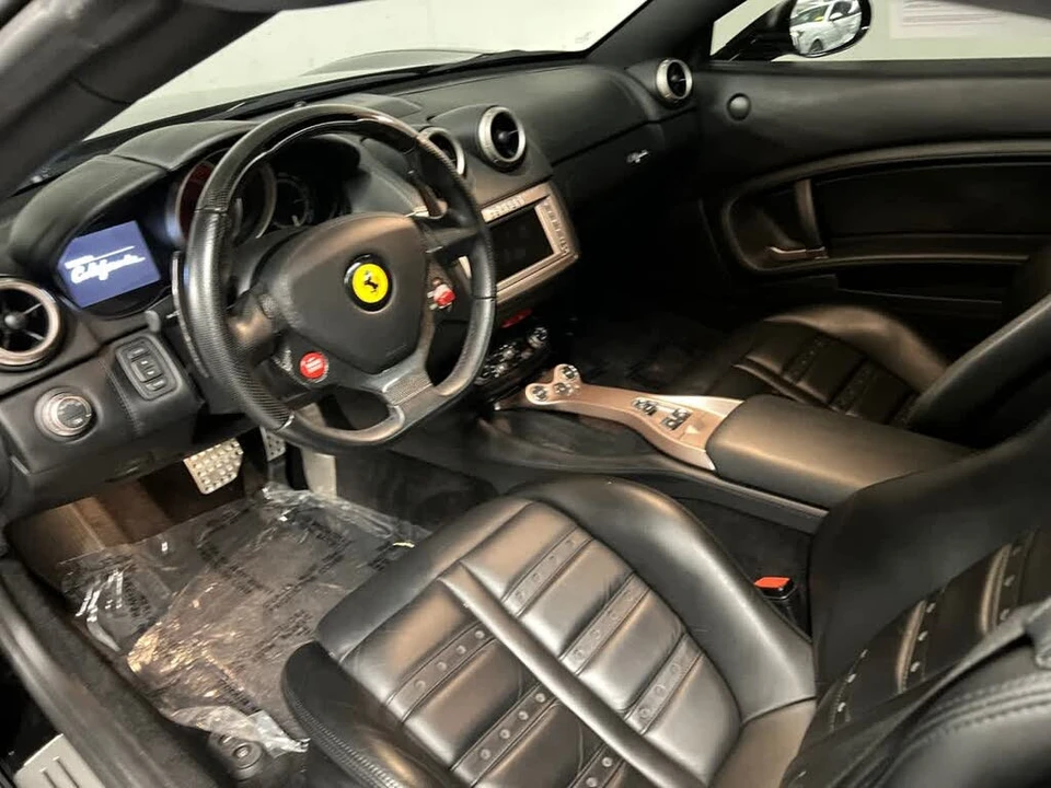 2013 Ferrari California - Image 4 of 31