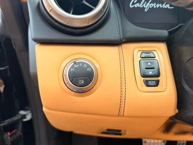 2013 Ferrari California 30 - Image 29 of 31