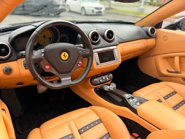 2013 Ferrari California 30 - Image 24 of 31