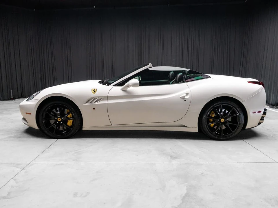2013 Ferrari California - Image 10 of 31
