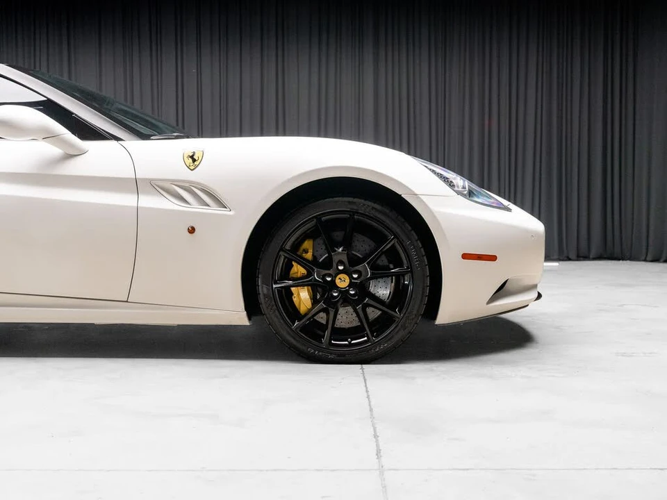 2013 Ferrari California - Image 27 of 31