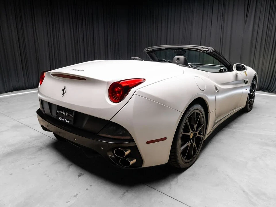2013 Ferrari California - Image 13 of 31