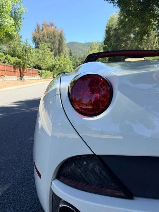 2013 Ferrari California - Image 7 of 31