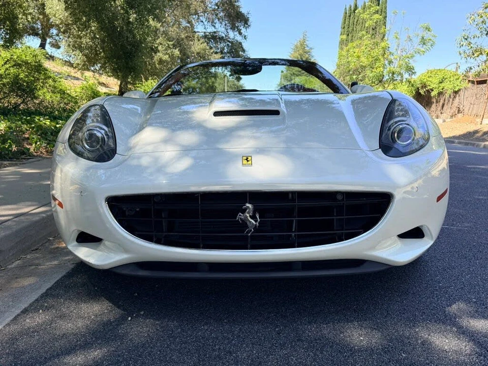 2013 Ferrari California - Image 13 of 31