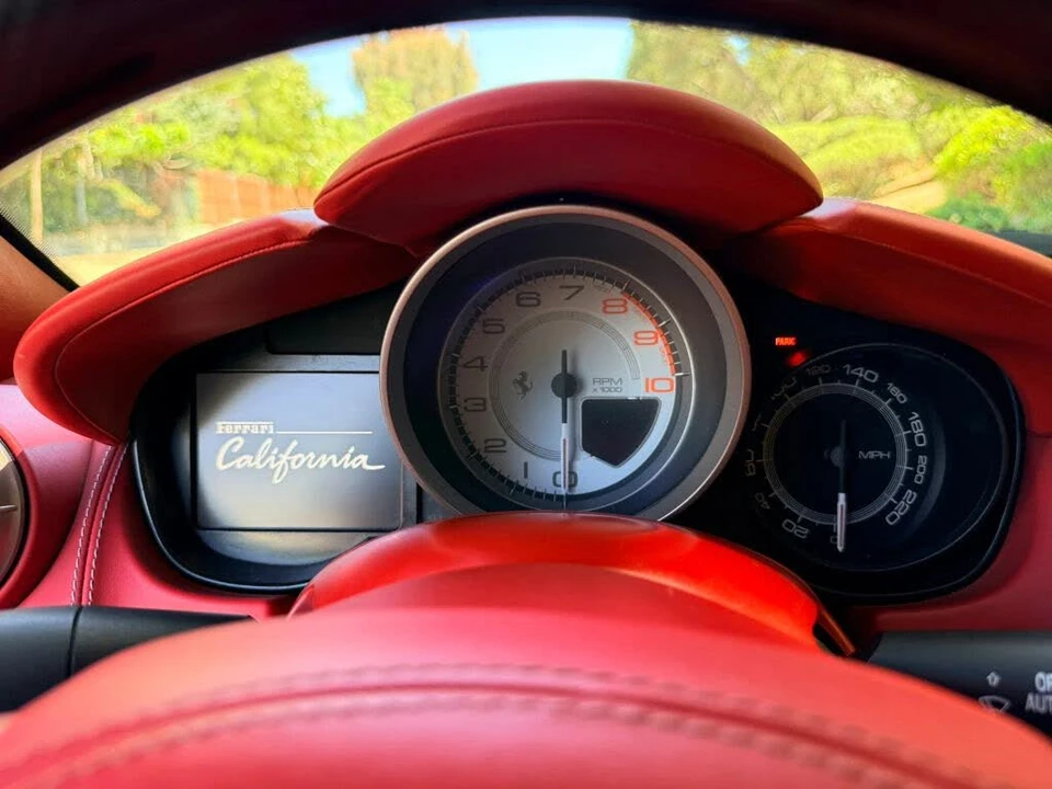 2013 Ferrari California - Image 29 of 31