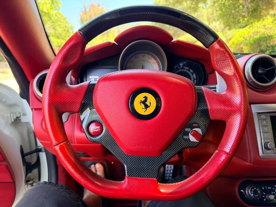 2013 Ferrari California - Image 30 of 31