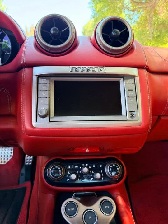 2013 Ferrari California - Image 31 of 31