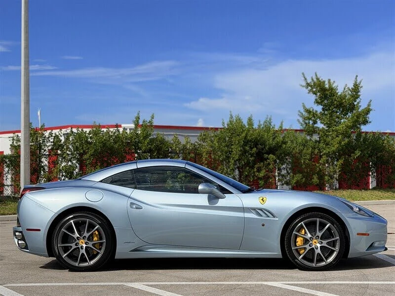2013 Ferrari California - Image 6 of 31