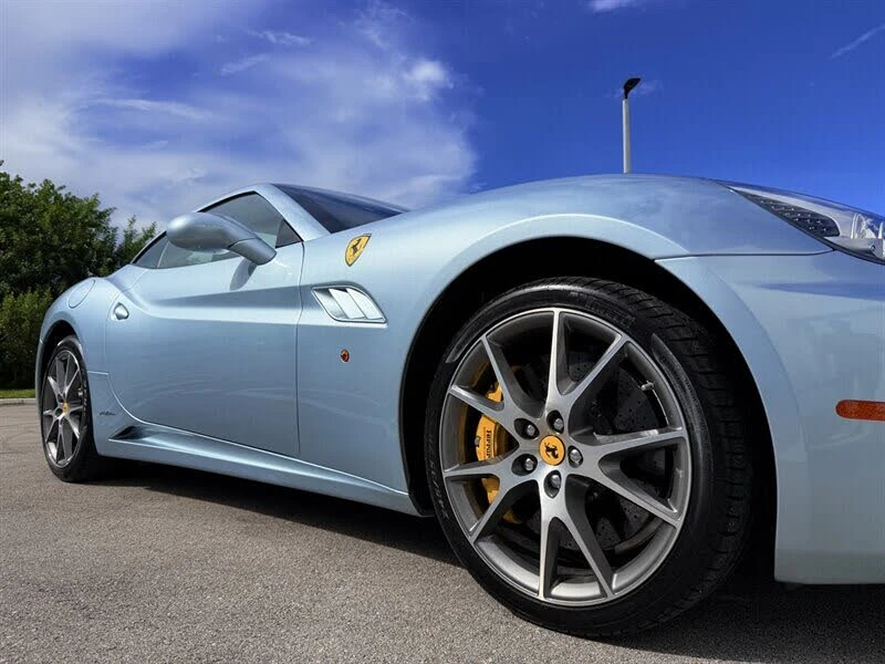2013 Ferrari California - Image 26 of 31