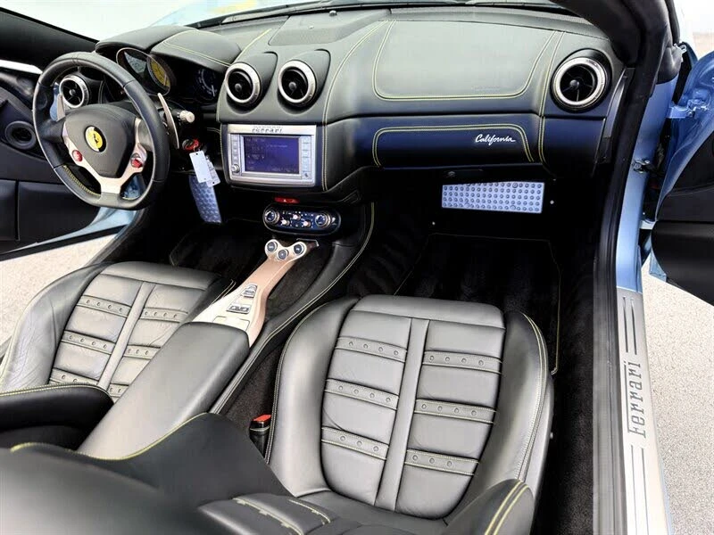 2013 Ferrari California - Image 9 of 31