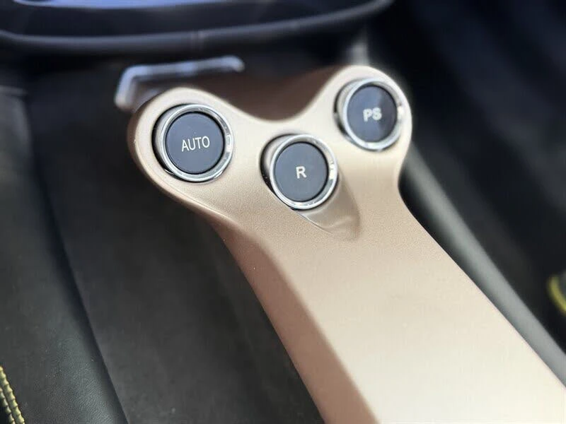 2013 Ferrari California - Image 24 of 31