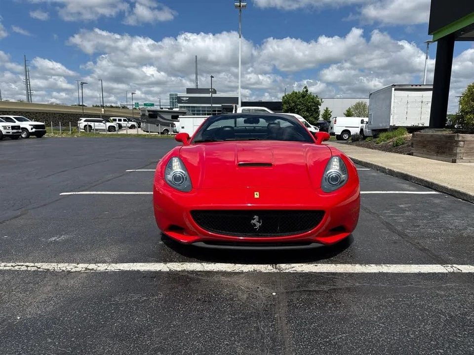 2013 Ferrari California - Image 3 of 24