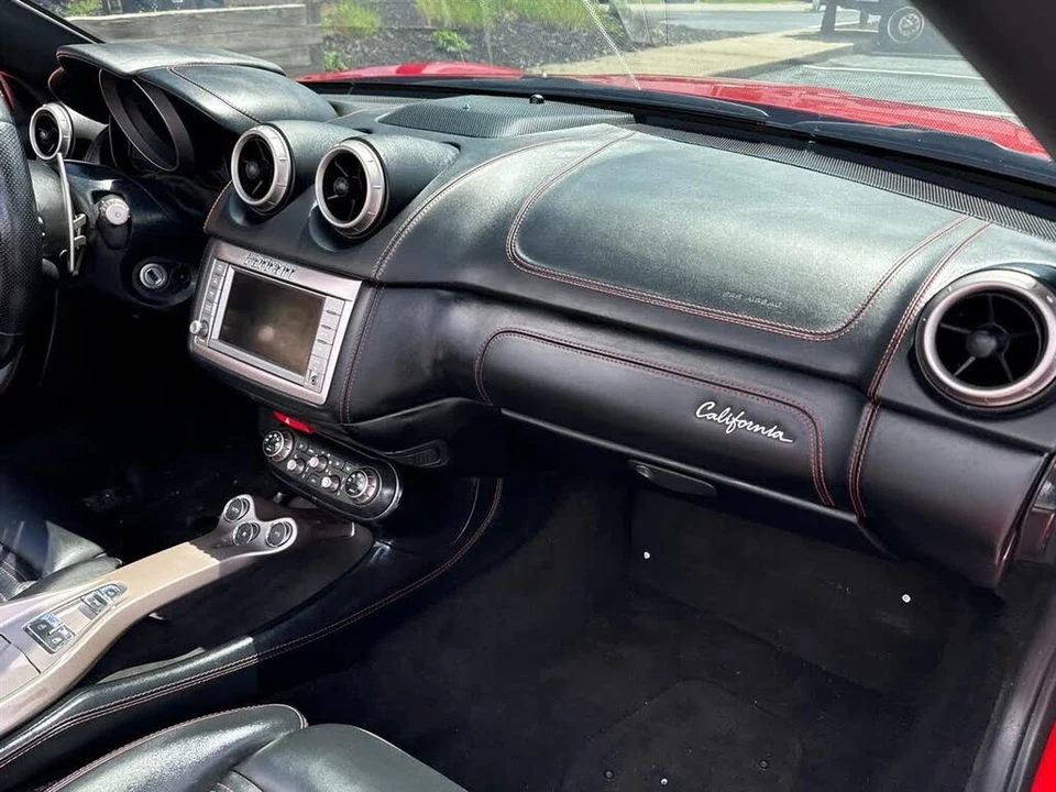 2013 Ferrari California - Image 21 of 24