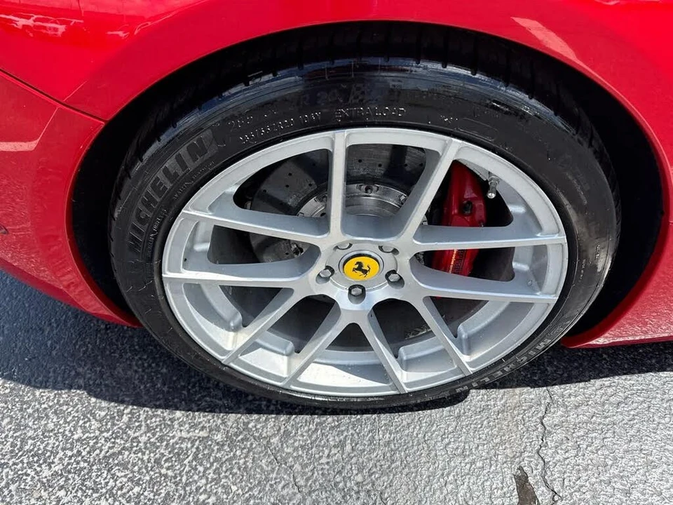 2013 Ferrari California - Image 9 of 24