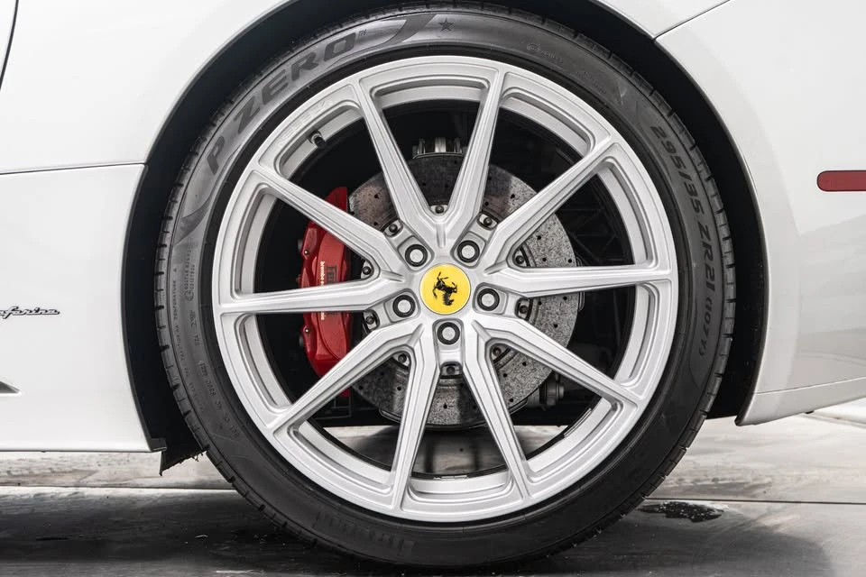 2013 Ferrari California 30 - Image 8 of 15