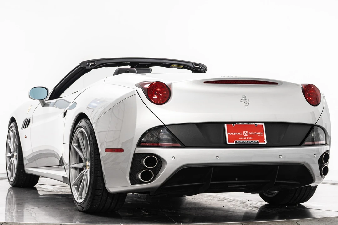 2013 Ferrari California - Image 7 of 21