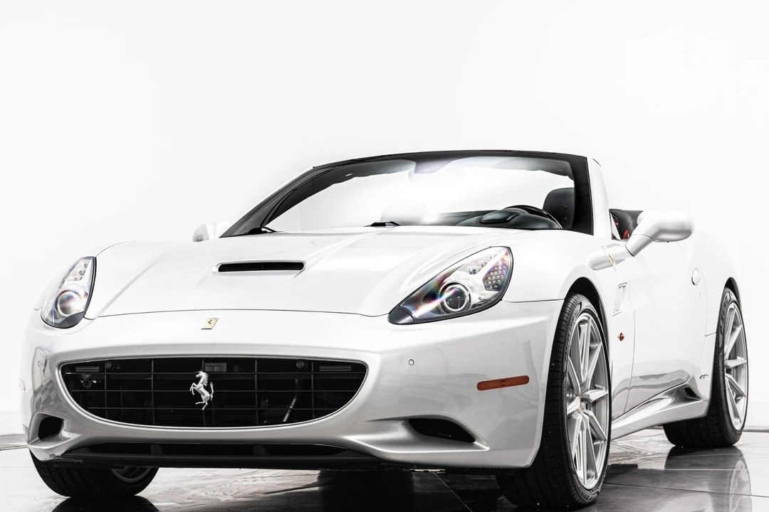2013 Ferrari California - Image 5 of 21