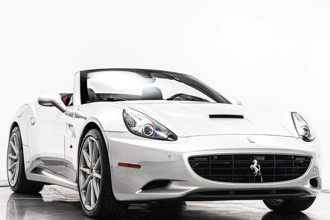 2013 Ferrari California - Image 3 of 21