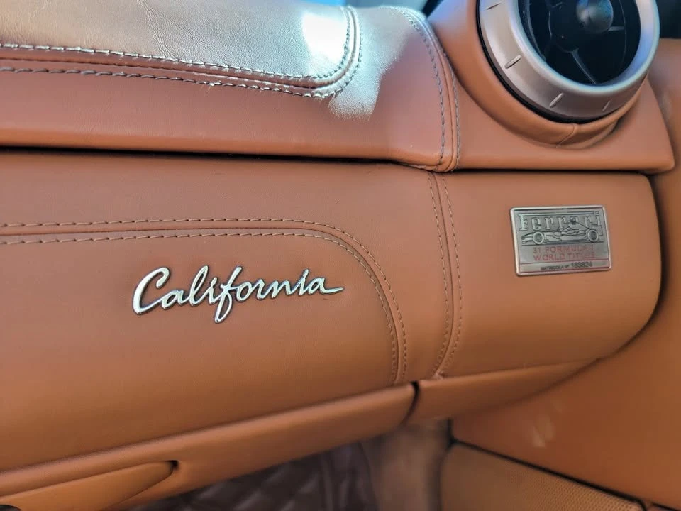 2013 Ferrari California - Image 2 of 5