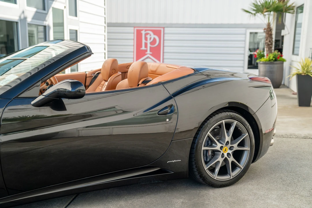 2013 Ferrari California - Image 4 of 31