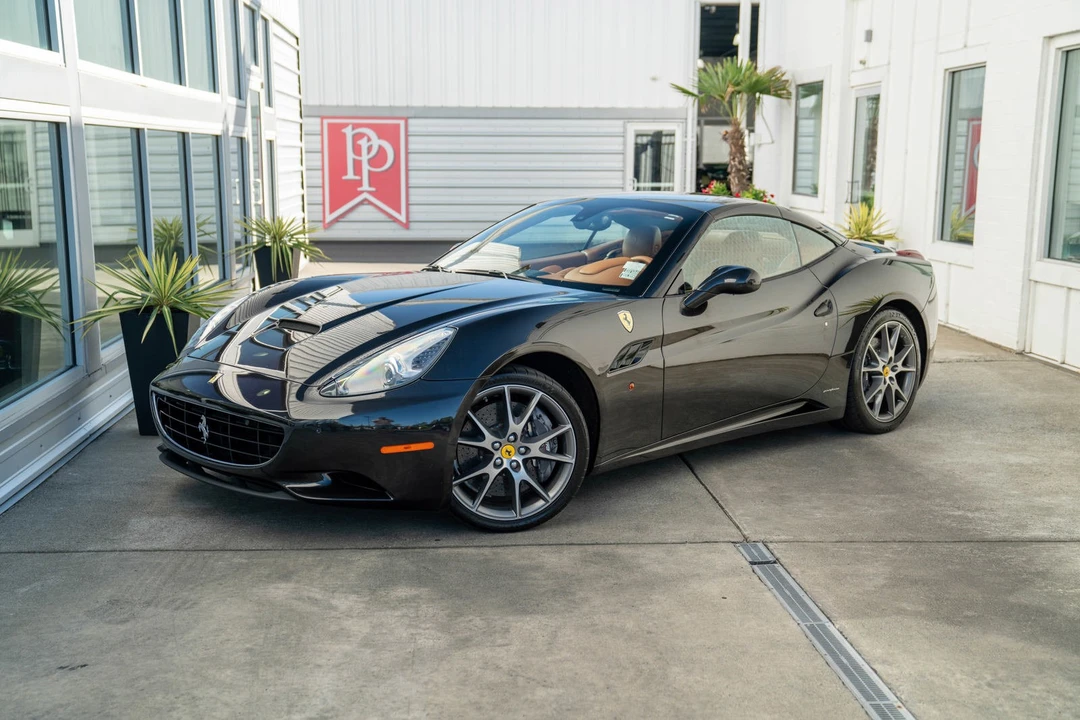 2013 Ferrari California - Image 8 of 31