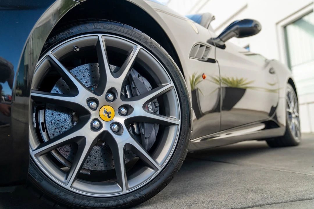 2013 Ferrari California - Image 3 of 31