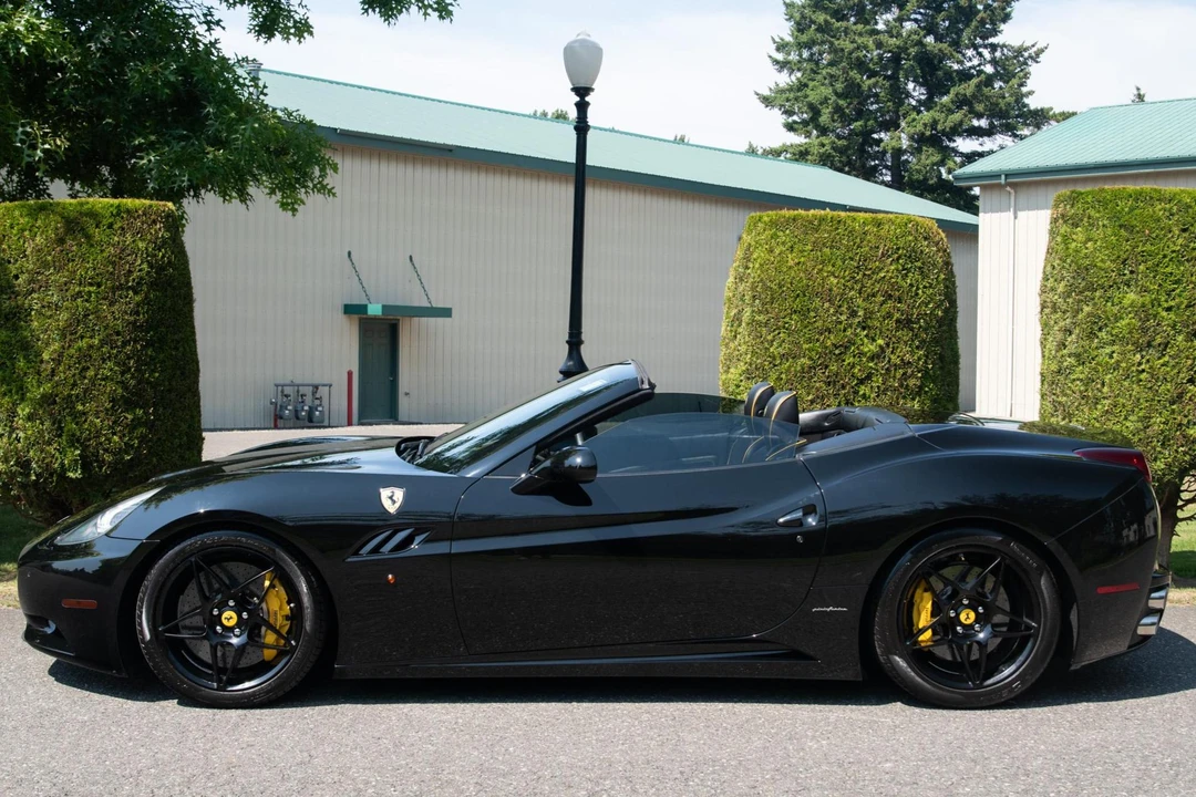 2013 Ferrari California - Image 3 of 31