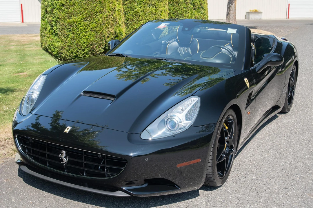 2013 Ferrari California - Image 8 of 31