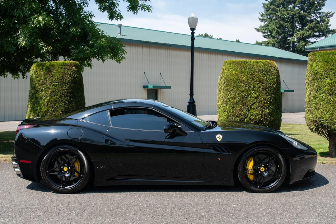 2013 Ferrari California - Image 30 of 31