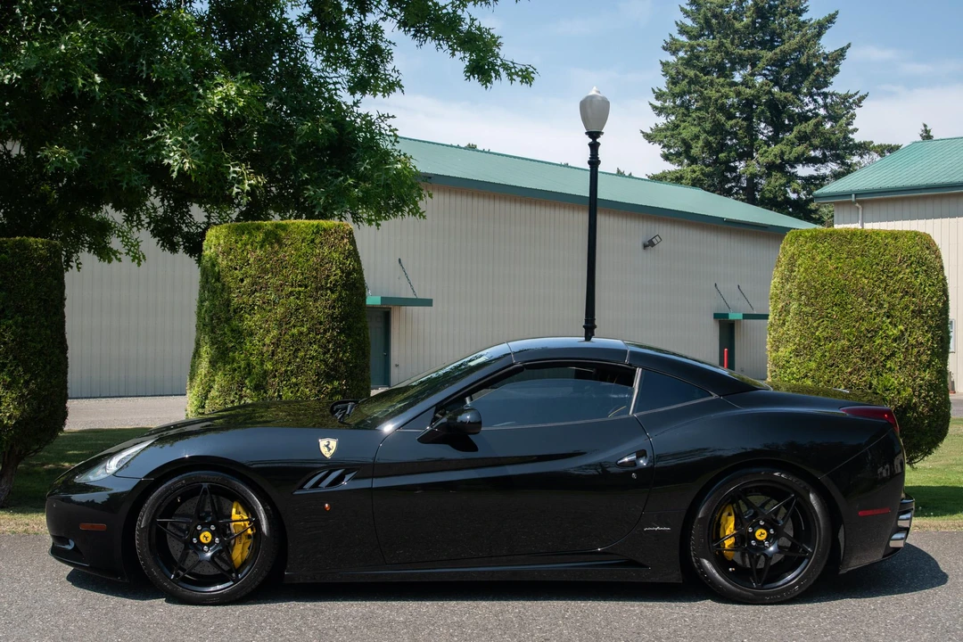 2013 Ferrari California - Image 26 of 31