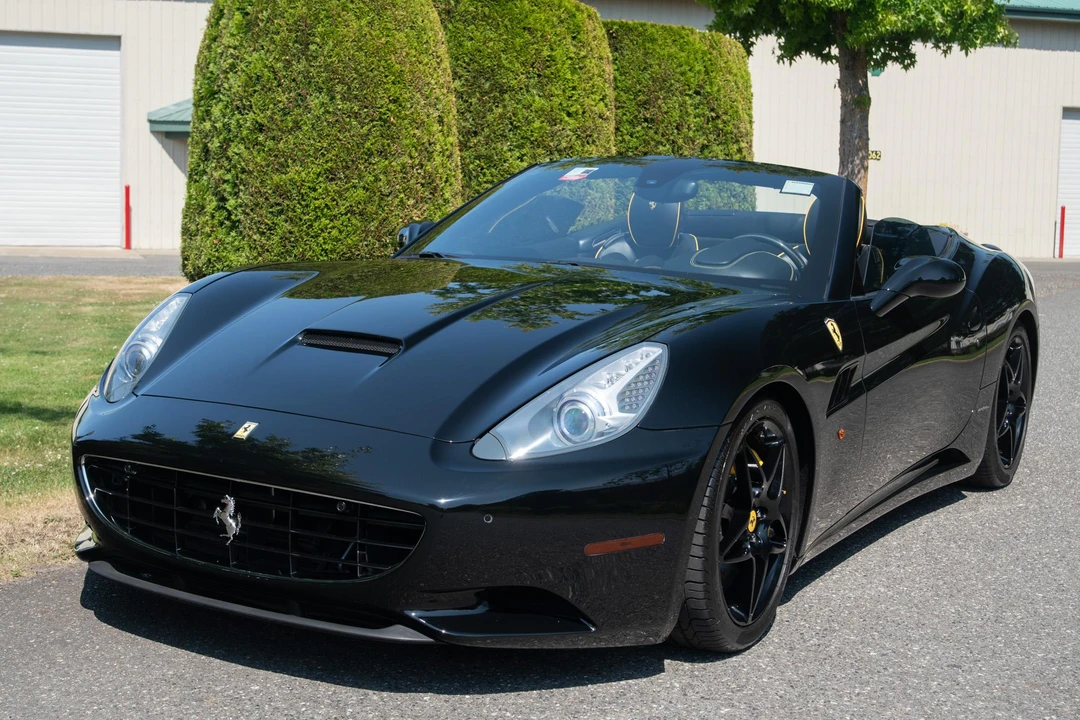 2013 Ferrari California - Image 9 of 31