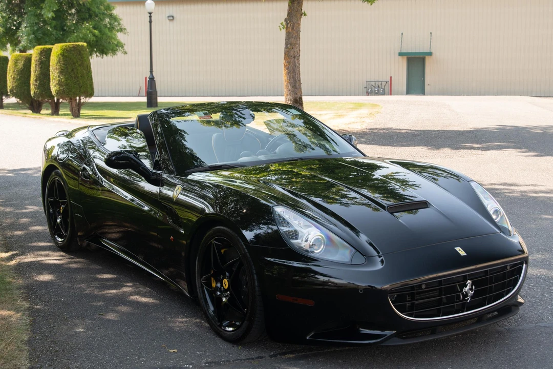 2013 Ferrari California - Image 23 of 31