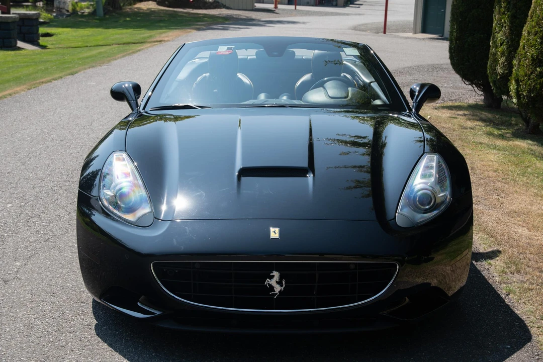 2013 Ferrari California - Image 7 of 31
