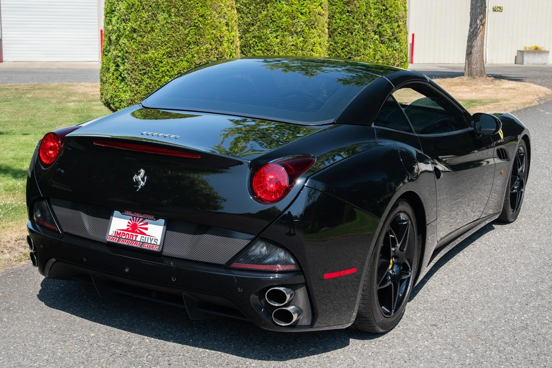 2013 Ferrari California - Image 28 of 31
